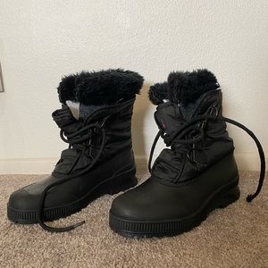 SOREL Women’s Winter Boots Size 8